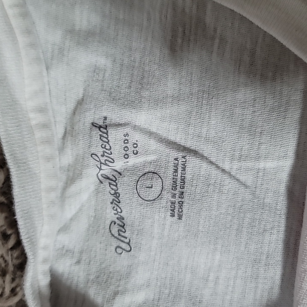 Universal Thread Tee - Picture 3 of 5